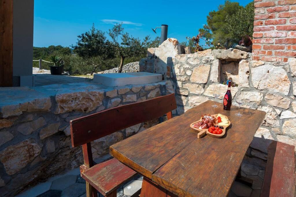 Isolated Paradise Adio Mare Milna Brac Milna (Brac) Exterior foto