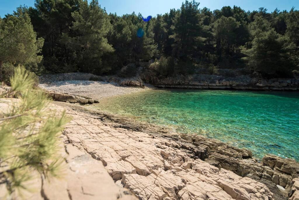 Isolated Paradise Adio Mare Milna Brac Milna (Brac) Exterior foto